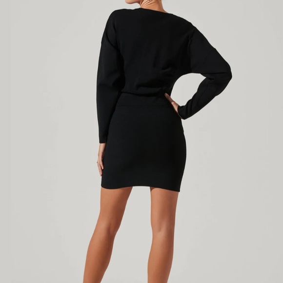 Astr The Label Jayne Dolman Sleeve sweater Bodycon Black Dress! NWT - Picture 2 of 10